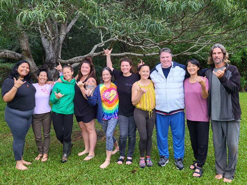 Mana Lomi workshop in Kokee, class participants